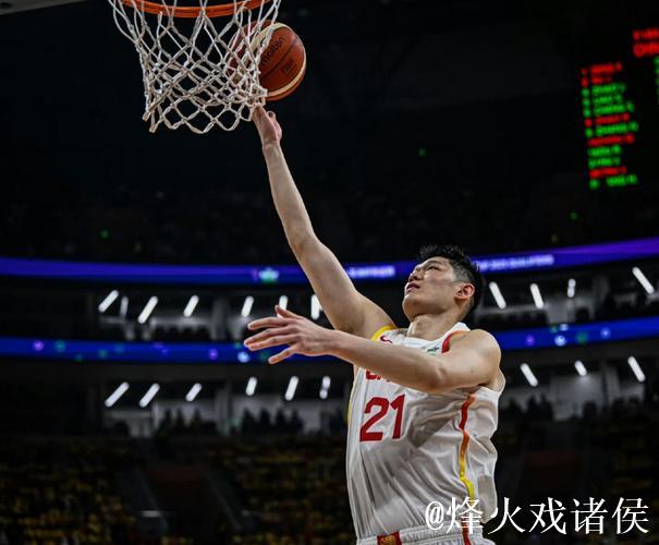 胡金秋30分钟高效砍下24分3篮板1盖帽