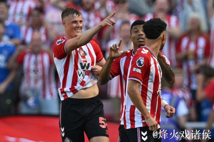 “桑德兰时隔9年再胜纽卡，队史首迎主场联赛四连胜”